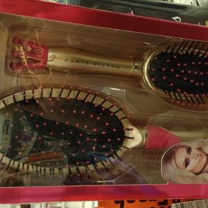 ParisHilton Brushes Crown Handles Set